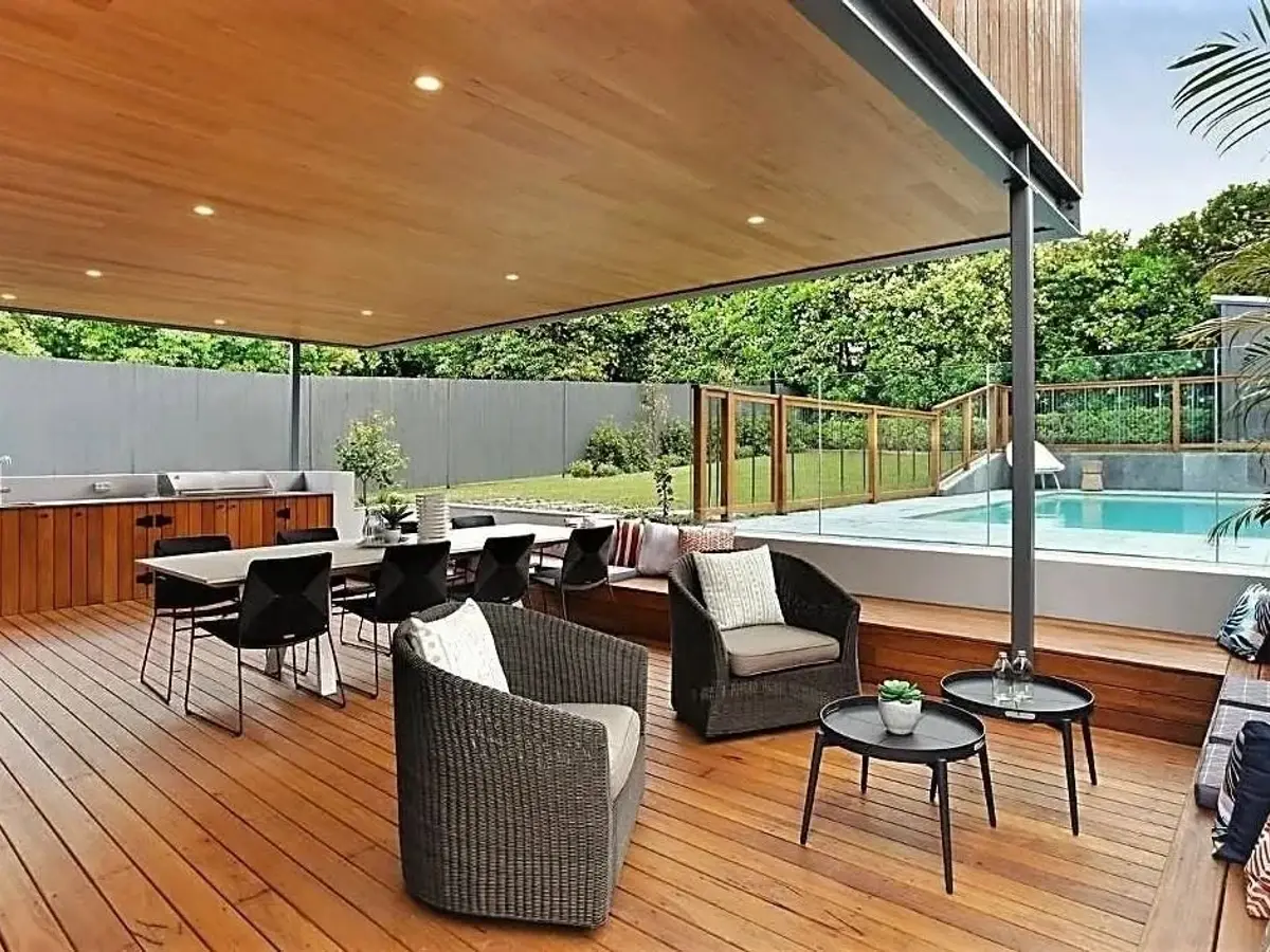 Sydney - Deck & Alfresco Setting