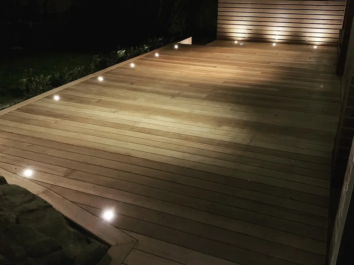 Sydney - Deck Lighting & Slatted Screen